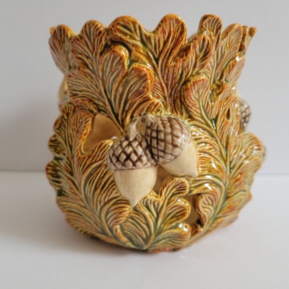Handcrafted Ceramic Leaf & Acorn Candle Holder - Picture 12 of 12